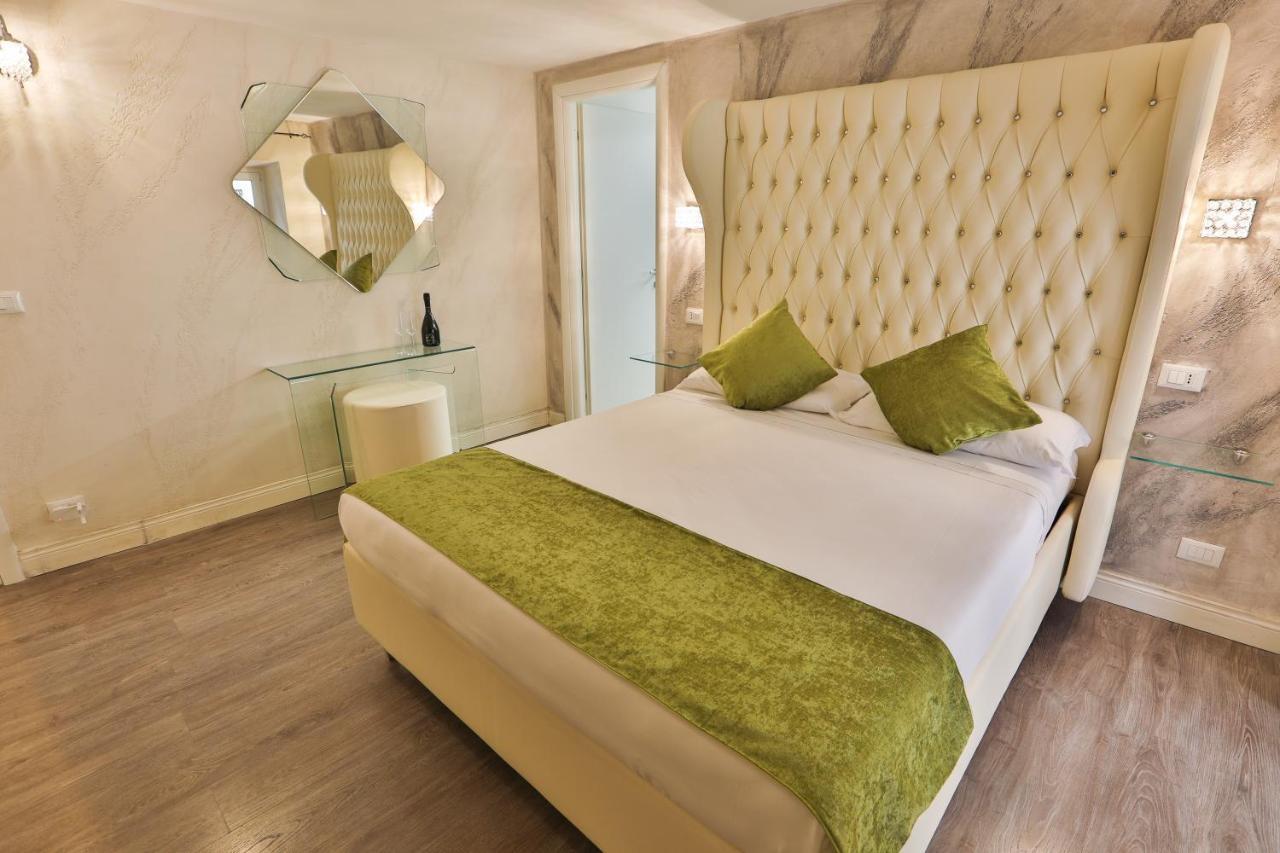 Grottini Luxury Suites ~ Pantheon Рим Екстер'єр фото