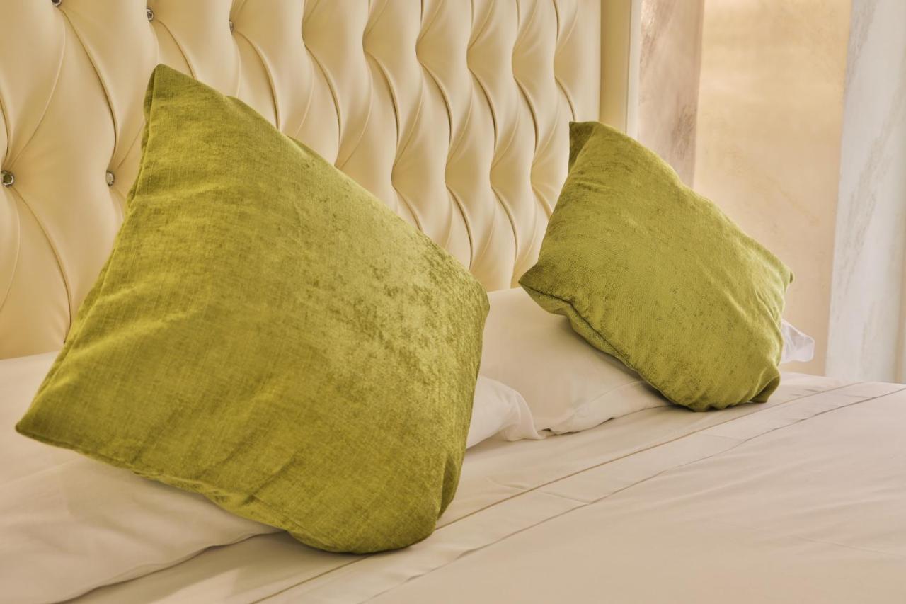 Grottini Luxury Suites ~ Pantheon Рим Екстер'єр фото
