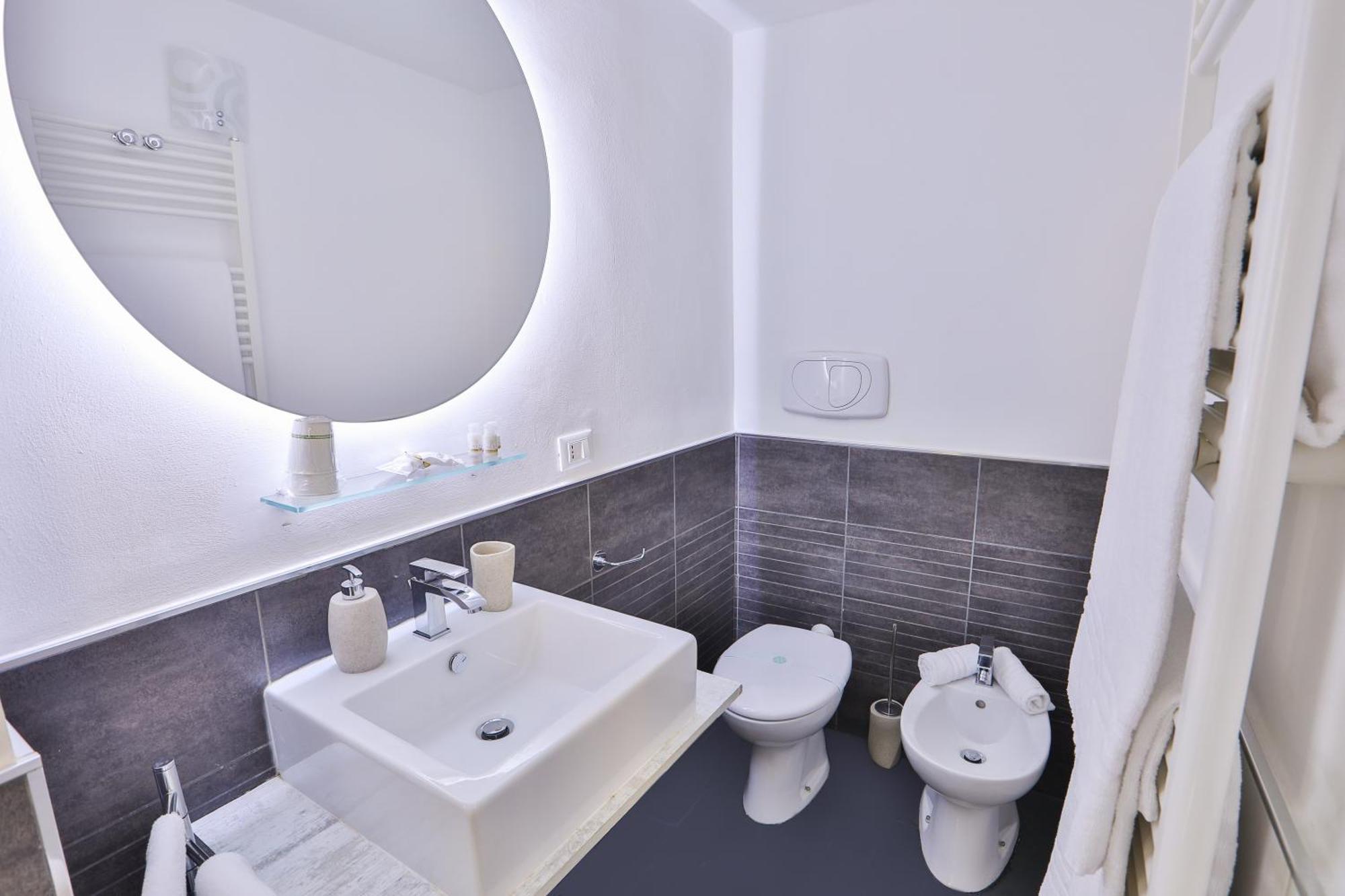 Grottini Luxury Suites ~ Pantheon Рим Номер фото